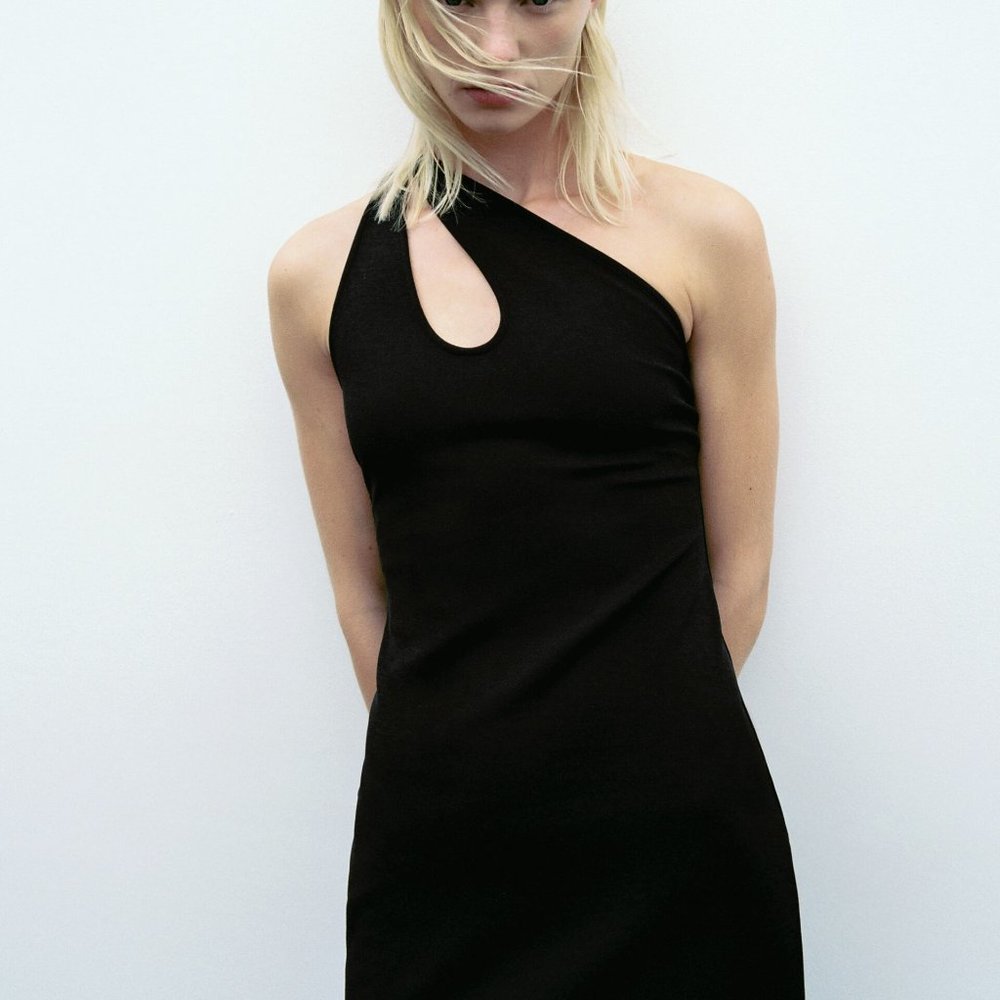 BLOGGER'S FAVE! Zara Black Cut Out One Shoulder Midi Dress Sz S NWT - Picture 11 of 14